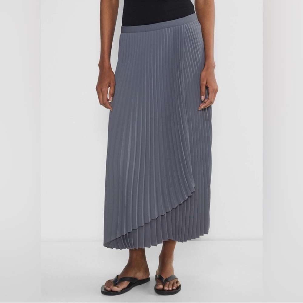 Aritzia Babaton Ladder Skirt